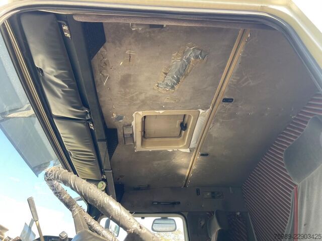 Cisterna Volvo F 12 15000 L 3 COMPARTMENTS, HANDGESCHAKELD, ADR
