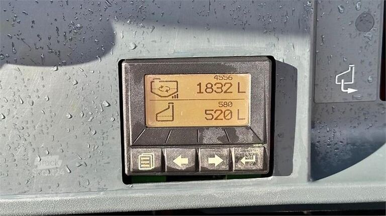 Pulvérisateur agricole Amazone UX5201 Super 27m