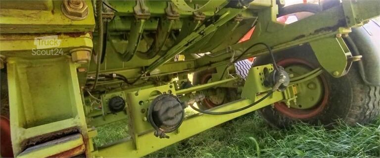 Presa de balotat dreptunghiulara CLAAS Quadrant 2200