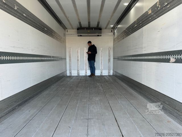 Camion frigorific MERCEDES-BENZ ACTROS 2540 CARRIER SUPRA 550