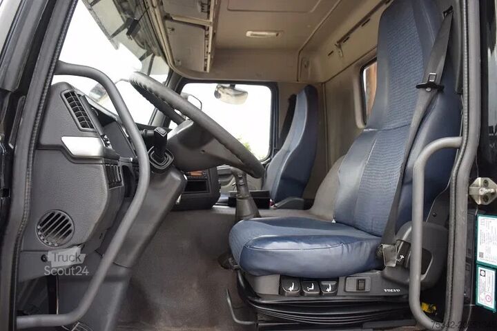 Kranbil Volvo FM 330