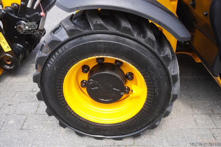 Телескопічний навантажувач JCB 525-60T5 / 2022 / 860 MTH! / joystick