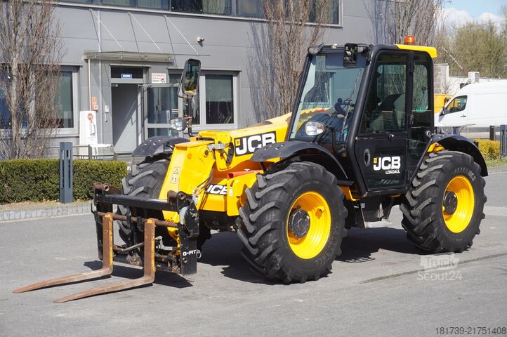 Cargadora telescópica JCB 526-56 AGRI Plus / 5.6 m / joystick