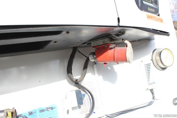 Auflieger SCHMITZ Thermo King SLXi Spectrum Bi MultiTemp DS Strom