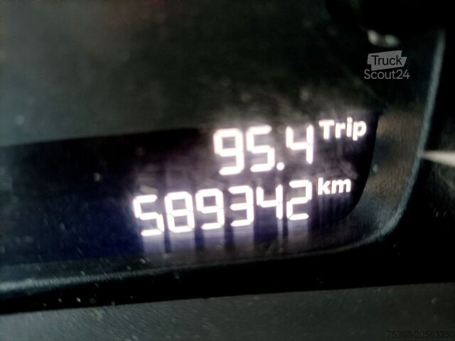 Autocarro con pianale scarrabile e rampa DAF DAF XF 106 440