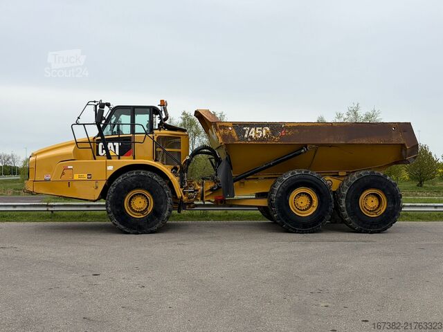 Muldenfahrzeug Caterpillar 745C