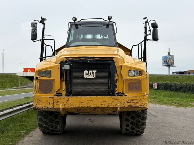 Muldenfahrzeug Caterpillar 745C