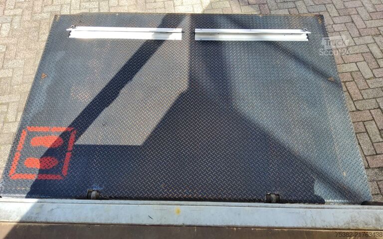 Valise Renault D240 P4x2 - ACC. - 21-BSJ-7 - BAKWAGEN - 12 TON...