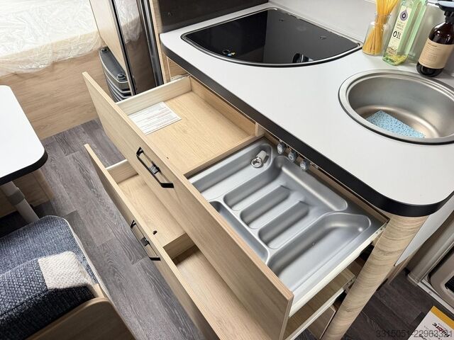Husvagn WEINSBERG CaraOne 480 QDK 1500kg+Bugfenster+TV-Vorb.