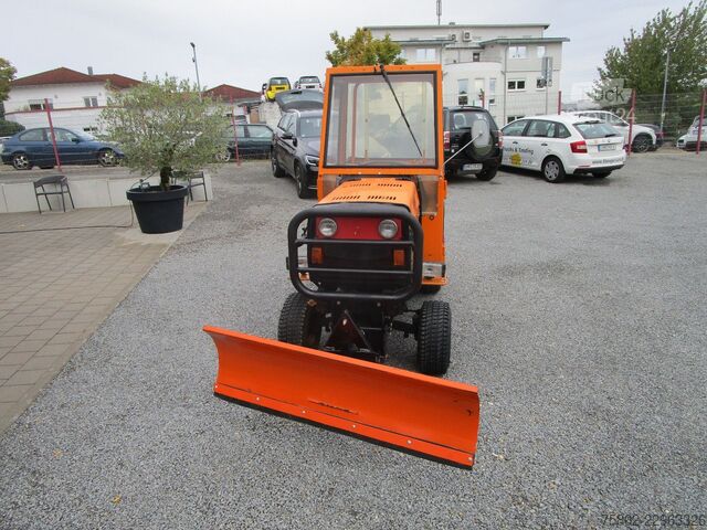Traktor Agria 5900 mit Schneepflug+Kabine*