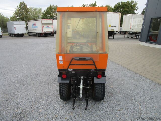 Traktor Agria 5900 mit Schneepflug+Kabine*