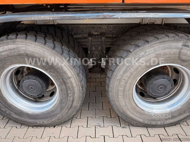 Бетоновоз с помпа MERCEDES-BENZ Actros 3240 8X4 Schwing S39X P2023