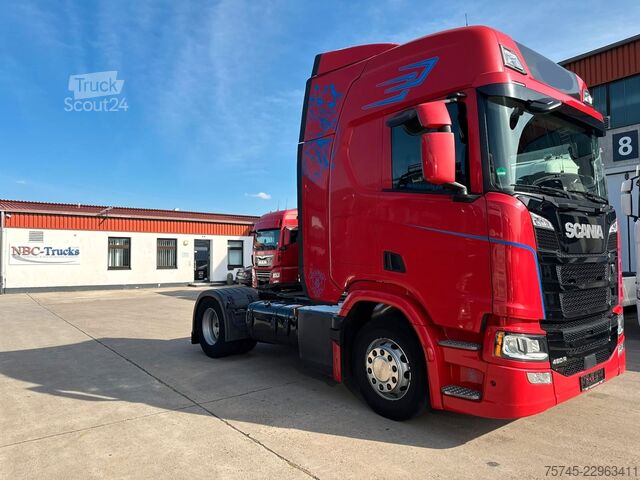 Vakio vetoauto SCANIA R460 * STANDKLIMA * LEDER * 2 X TANK * 1. HAND *