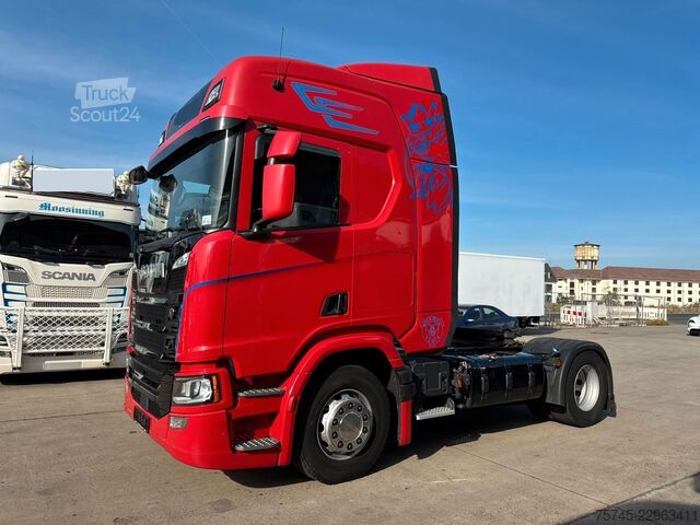 Vakio vetoauto SCANIA R460 * STANDKLIMA * LEDER * 2 X TANK * 1. HAND *