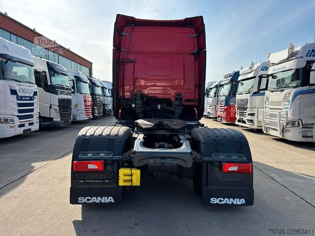 Vakio vetoauto SCANIA R460 * STANDKLIMA * LEDER * 2 X TANK * 1. HAND *
