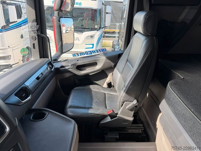 Vakio vetoauto SCANIA R460 * STANDKLIMA * LEDER * 2 X TANK * 1. HAND *