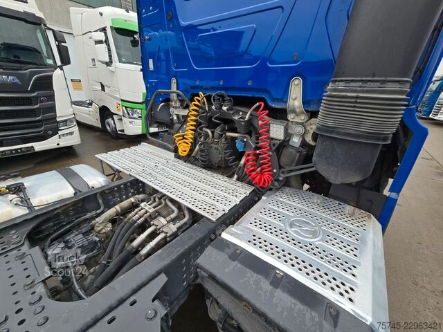 Vakio vetoauto MERCEDES-BENZ ACTROS 1853 * KIPP. * ACC * RETARDER* HAD * 4x4