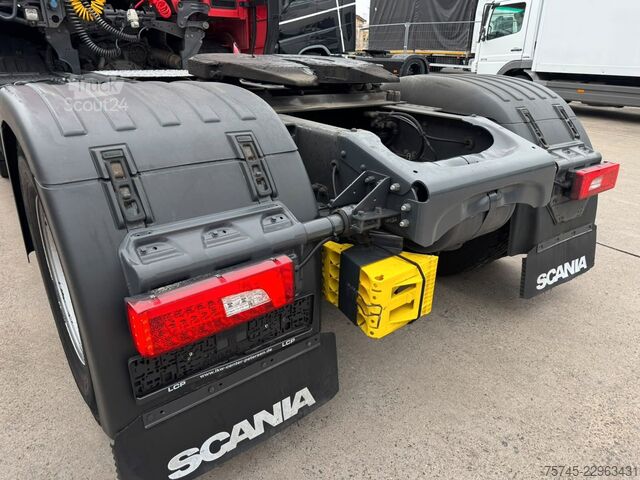 Vakio vetoauto SCANIA R 460 * STANDKLIM* LEDER * 2 X TANK * 1. HAND *