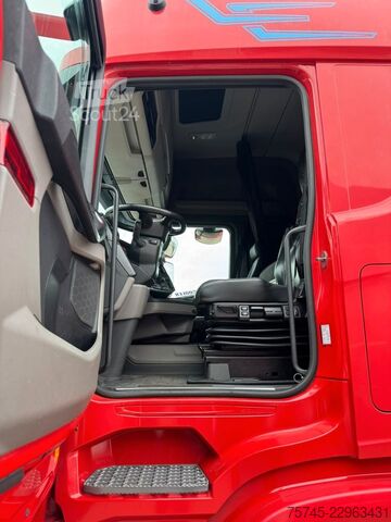 Vakio vetoauto SCANIA R 460 * STANDKLIM* LEDER * 2 X TANK * 1. HAND *