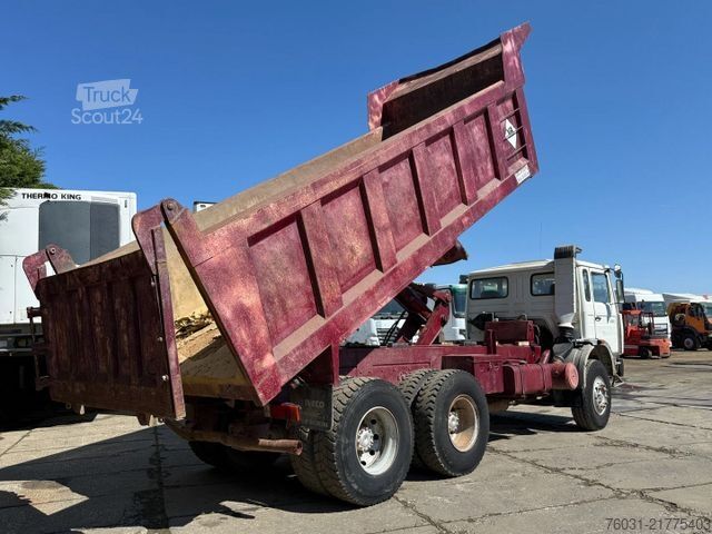 Camion benne RENAULT DG330-34 6X4 Tipper Spring/Spring Manual Gearbox