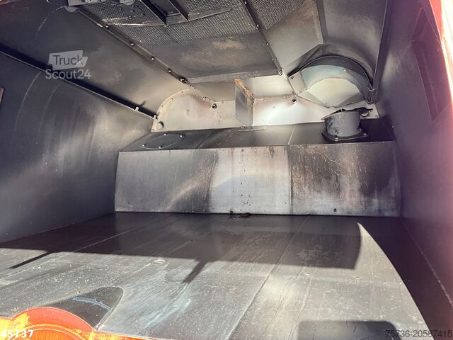 Măturătoare Mercedes-Benz Atego 1324 Euro  6 Bucher Cityfant 6000 Just 82...