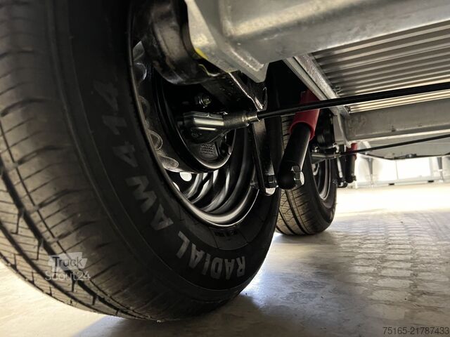 Paardentransportaanhanger Böckmann Champion R Sonderhöhe Pferdeanhänger