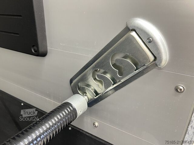 Paardentransportaanhanger Böckmann Champion R Sonderhöhe Pferdeanhänger