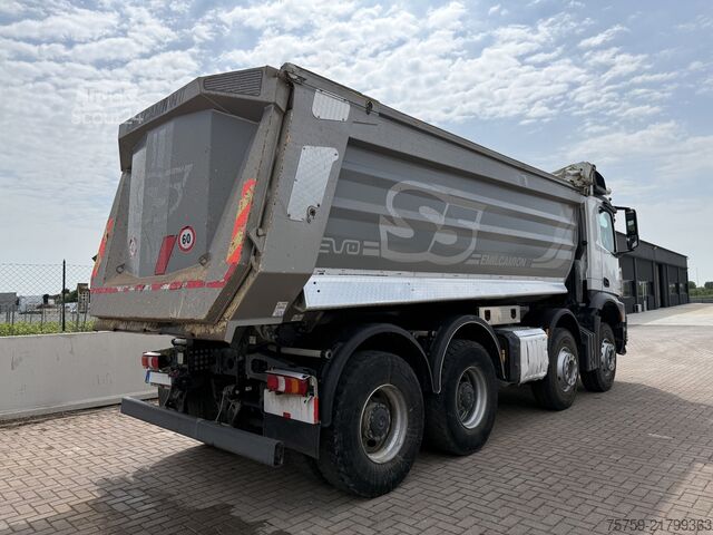 Pašizgāzējs kravas automašīna Mercedes-Benz Arocs 4148K Kipper 8x4 40 Ton Euro 6