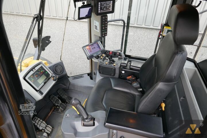 Wheel loader Caterpillar 980M