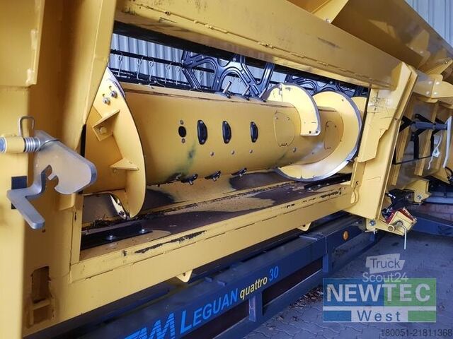 Ceifeira-debulhadora New Holland VARIFEED 8,53 M HD