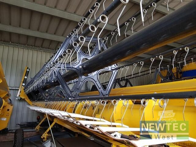 Ceifeira-debulhadora New Holland VARIFEED 8,53 M HD