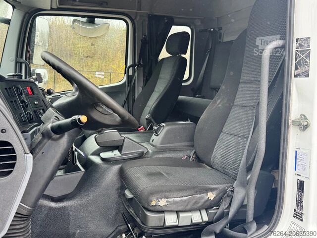 Chassi med hytt Mercedes-Benz Atego 1024 PTO