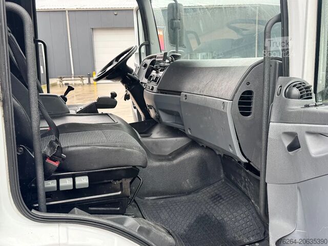 Chassi med hytt Mercedes-Benz Atego 1024 PTO