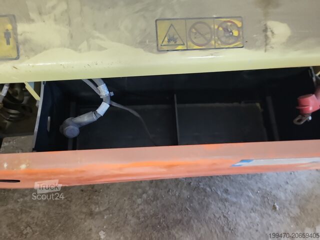 Sto za podizanje makaza JLG 3246ES