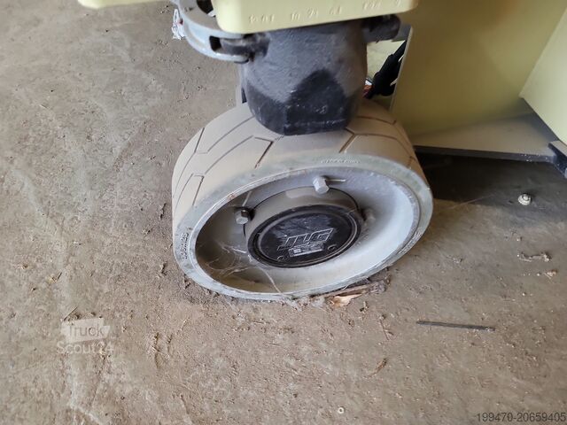 Sto za podizanje makaza JLG 3246ES