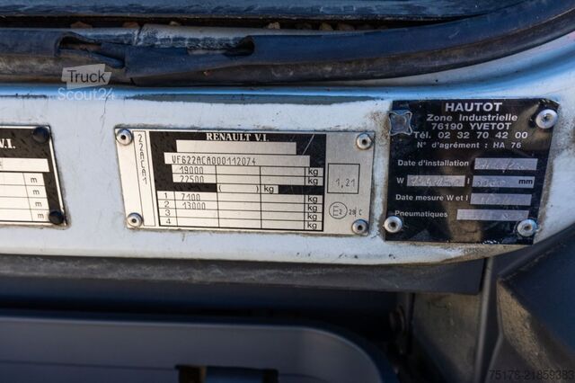 Camião cisterna RENAULT PREMIUM 270 + MAGYAR 13000L+4COMP+INTARDER