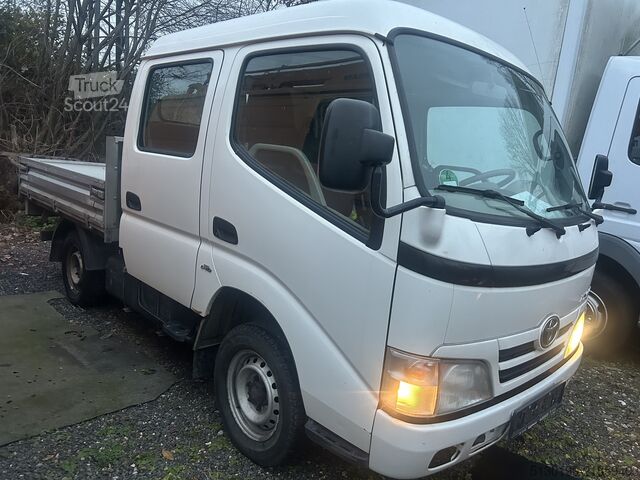 Pick-up furgons Toyota Dyna D4D