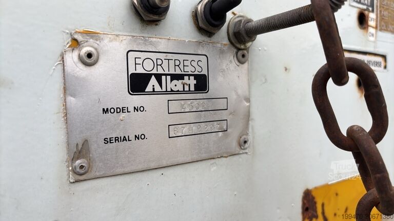 رصف الأسفلت Fortress Allat 450P