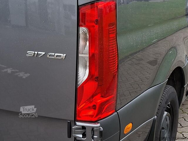 Minibuss Mercedes-Benz SPRINTER 317 TOURER AUTOM AHK 2,8t DACHKLIMA KAM