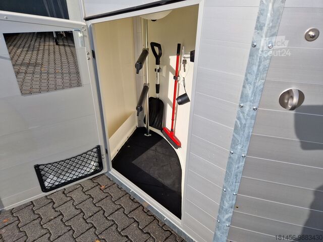 Horse trailer Böckmann Portax Esprit silver SAKA Paket