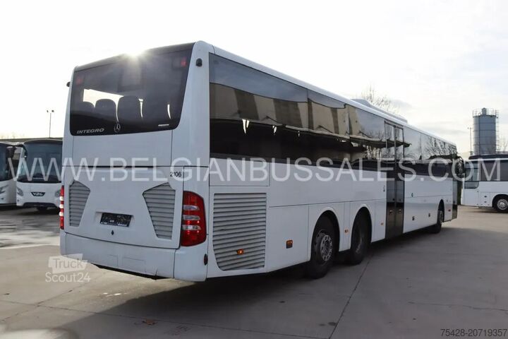 Intercitybus Mercedes-Benz Integro L / 15m