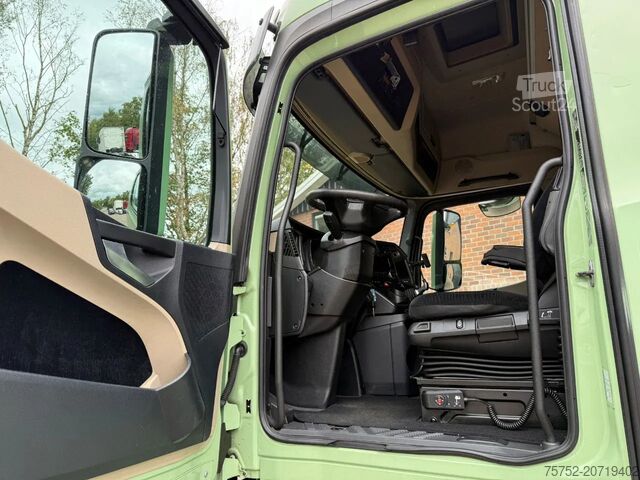 MTS standard Mercedes-Benz Actros 1842 4X2 Streamspace Side skirts 2x tank...