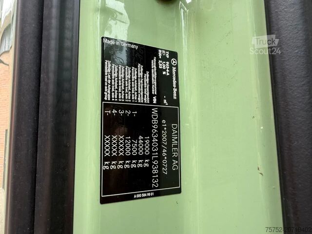 MTS standard Mercedes-Benz Actros 1842 4X2 Streamspace Side skirts 2x tank...