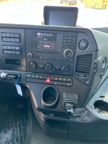 Вантажівка з платформою і тентом MERCEDES-BENZ Antos 2540 L 6x2 Pritsche LBW