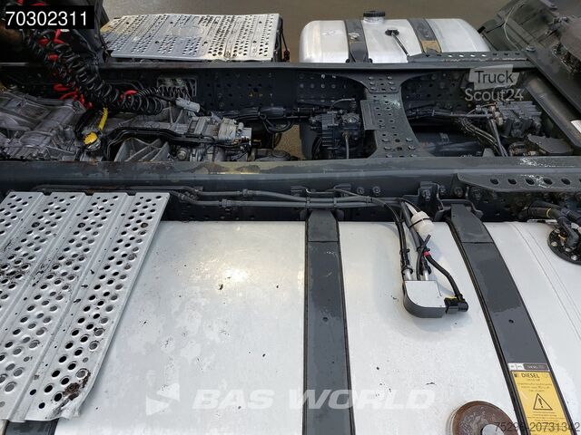 Standard-SZM Mercedes Actros 1848 Actros 4X2 MP4 BigSpace 2xTanks