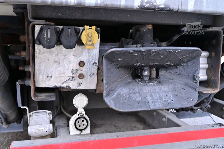 LKW mit Kofferaufbau Renault T440 6x2 E6 Retarder AHK LBW Isokoffer Lift Lenk