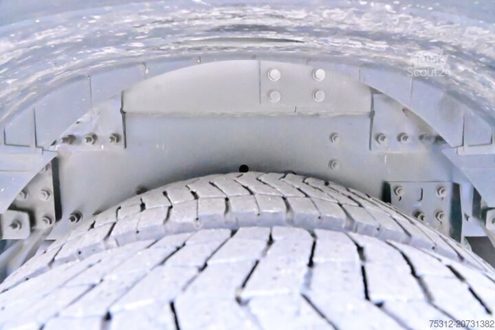 LKW mit Kofferaufbau Renault T440 6x2 E6 Retarder AHK LBW Isokoffer Lift Lenk