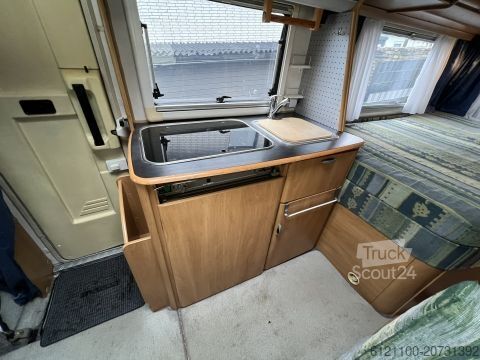 Camper integrado Hymer/Eriba B-Klasse 574 Hubbett - Markise - 3,85 to