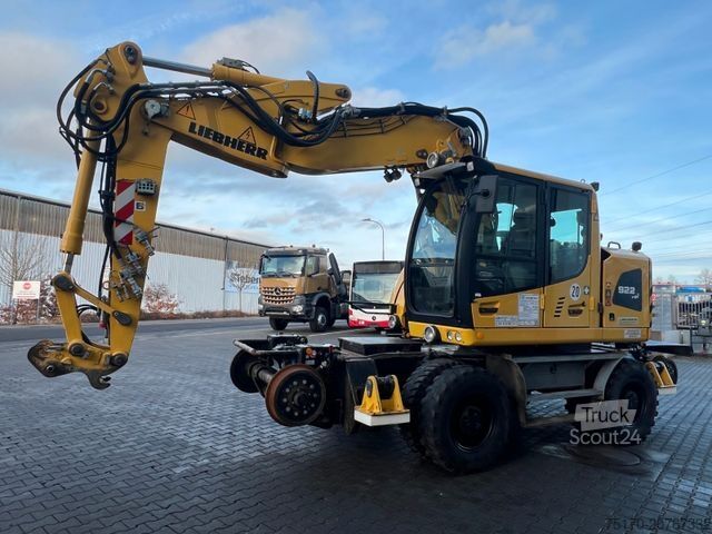 Riteņu ekskavators LIEBHERR A922 Rail Litronic / 8.277h / Bahnzulassung 2030