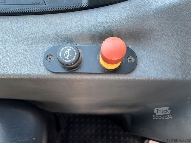 Riteņu ekskavators LIEBHERR A922 Rail Litronic / 8.277h / Bahnzulassung 2030